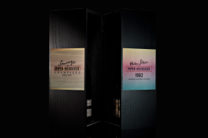 Caixas de madeira personalizadas para a coleção de champagne Hors-Série 1982 da Piper-Heidsieck, com acabamentos premium